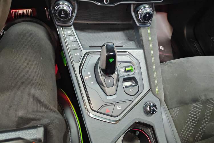 Used Lynk & Co 05 2022 05+ 2.0TD Automatic Exploration Edition
