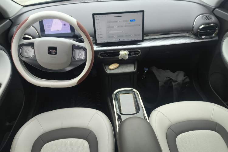 Used JAC Yiwei 3 2023 505km Air
