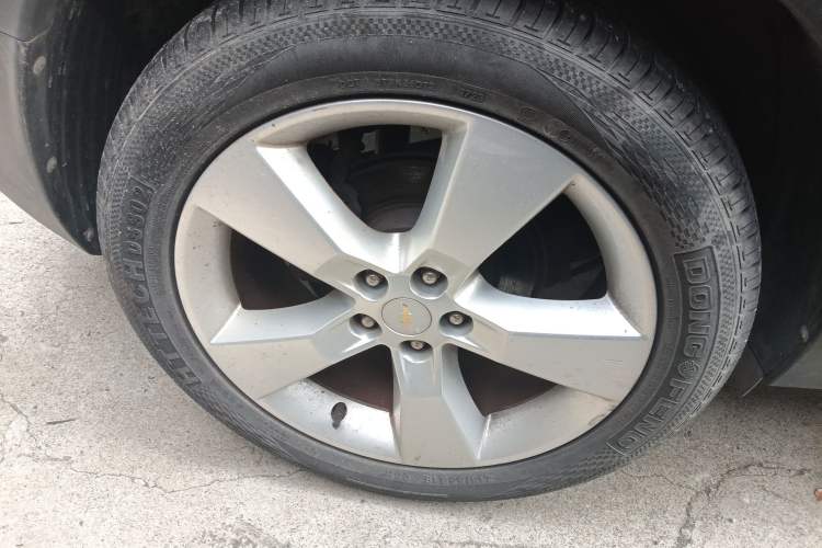 Used Chevrolet Trax 2014 1.4T Automatic Two-Wheel Drive Luxury Model Exterior 5