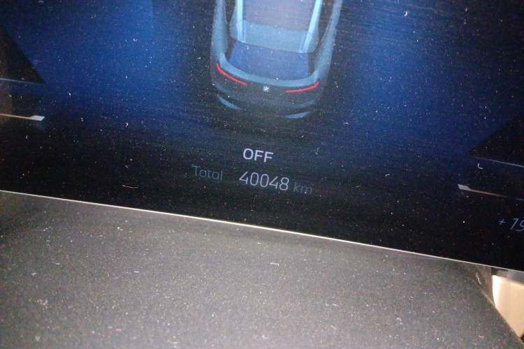 Used BMW iX 2023 xDrive40 Odometer Close Up