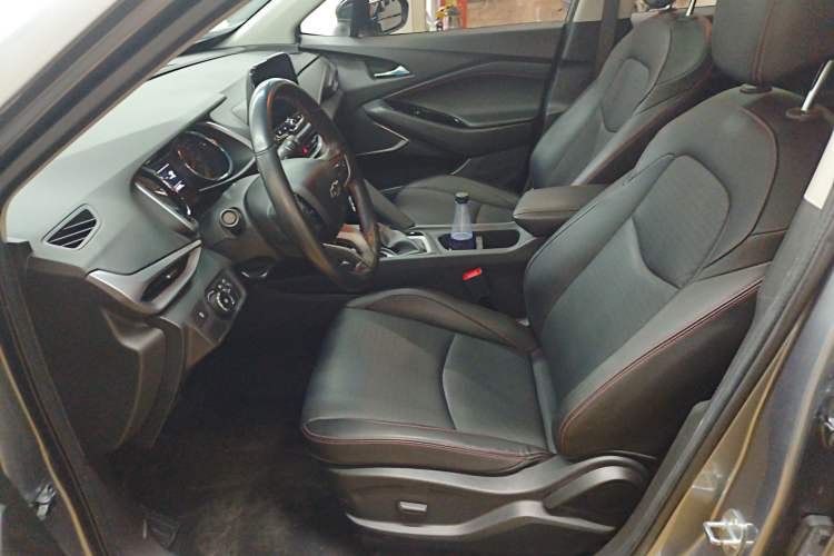 Used Chevrolet Orlando 2019 Redline 530T Automatic Enjoyment Version (5+2 Seating) China VI