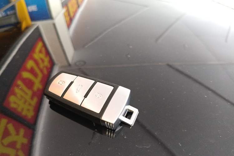 Used Volkswagen Magotan 2015 1.8TSI Advanced Model
