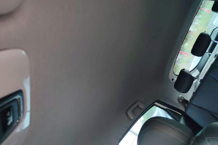 Used Chery Tiggo 3X 2022 PLUS 1.5L CVT Thrilling Red Date Edition II Headliner