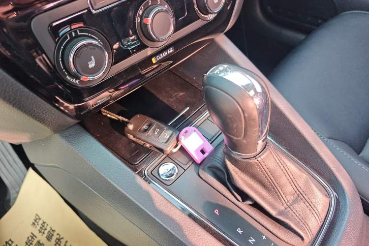 Used Volkswagen Sagitar 2018 180TSI DSG Prestige Edition
