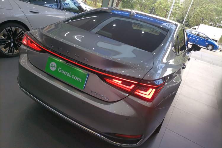 Used Lexus ES 2025 200 Premium Edition
