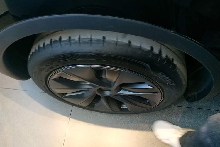 Used Tesla Model Y 2024 Rear-Wheel-Drive Version