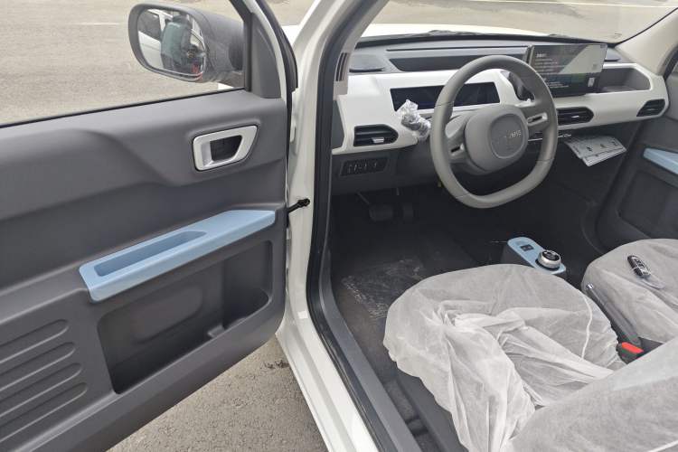 Used Geely Galaxy Panda 2024 Panda Mini 200km Dragon Edition