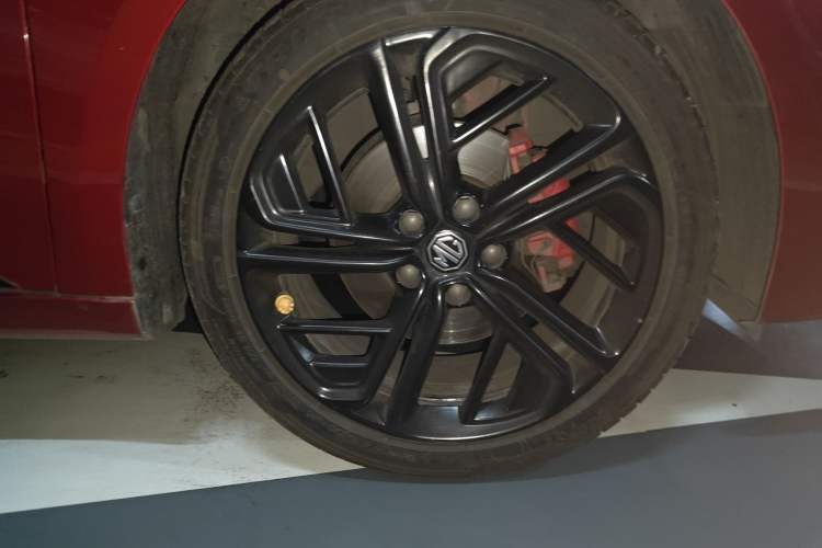 Used MG 6 2020 1.5T Automatic Trophy Luxury Edition Right Front Wheel Hub