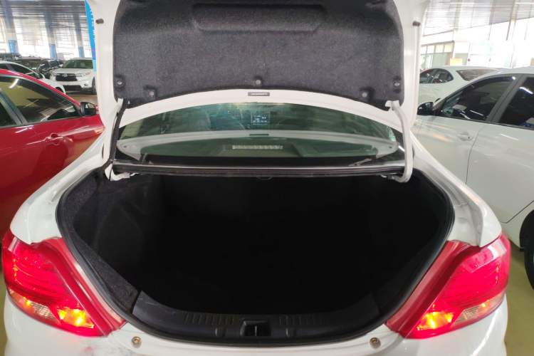 Used BYD Surui 2015 1.5L Manual Luxury Model
