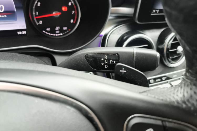 Used Mercedes-Benz C-Class 2016 C 200 L Sport Edition Gear Lever