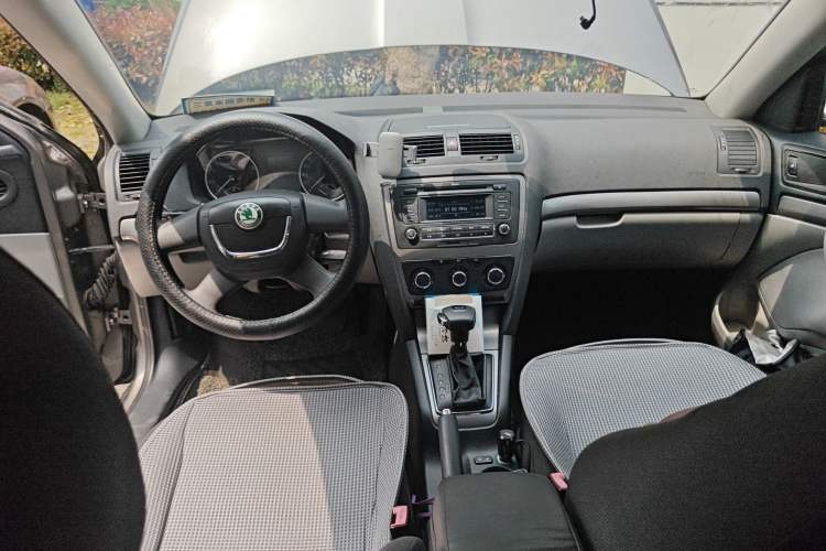 Used Skoda Octavia 2012 1.6L Automatic Yijie Edition