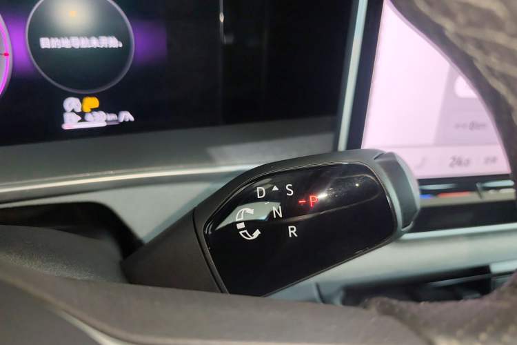 Used Volkswagen Tayron 2025 Tiguan L 380TSI 4Motion Luxury
