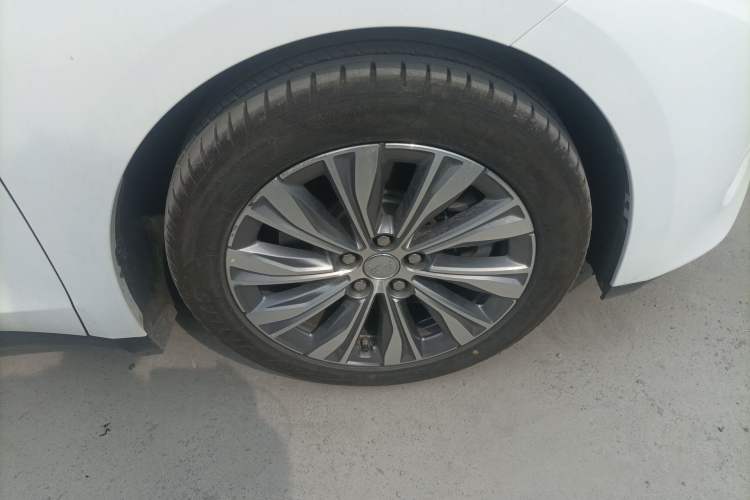 Used Hongqi E-QM5 2024 560km PLUS Right Rear Wheel Hub