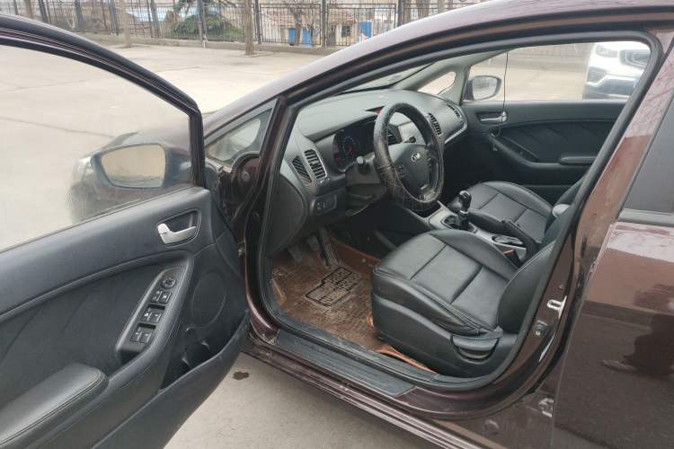 Used Kia K3 2015 1.6L Manual GL