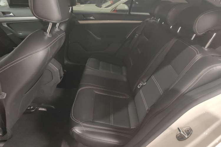 Used Volkswagen Lavida 2017 1.6L Automatic Fashion Edition