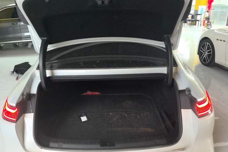 Used Geely Galaxy E8 2024 550 km Range Rear-Drive MAX