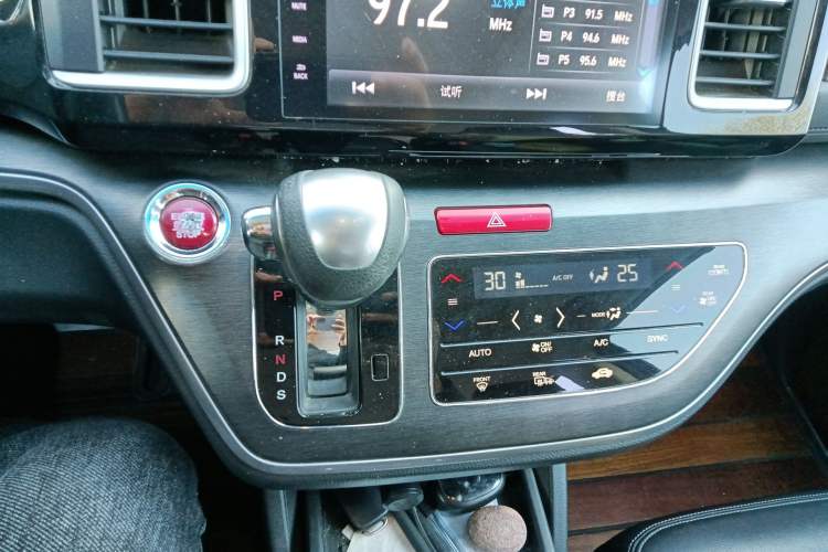 Used Honda Elysion 2016 2.4L Luxury Edition