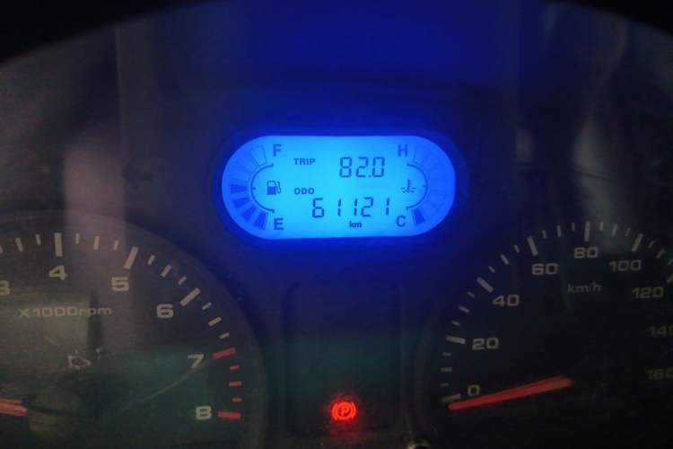 Used Jinbei Starfish A9 2011 1.0L Standard Edition Odometer Close Up