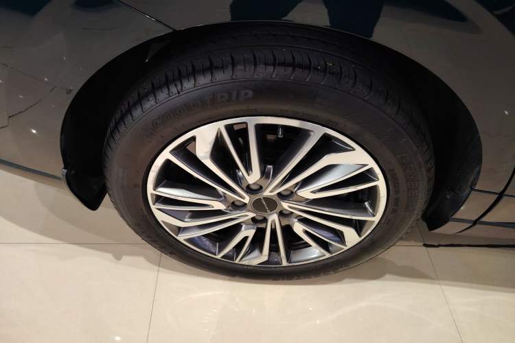 Used FORTHING Yacht 2022 1.5T DCT Chasing-the-Waves Edition
