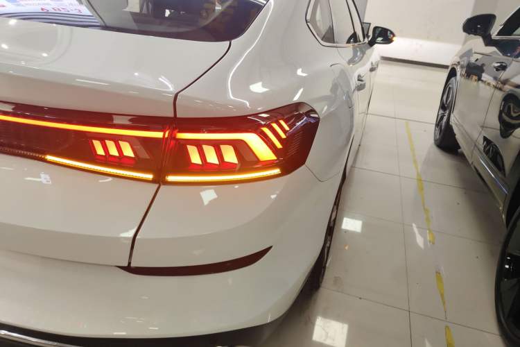 Used Volkswagen Lamando 2024 Lavida L 280TSI DSG Cool & Spicy Edition