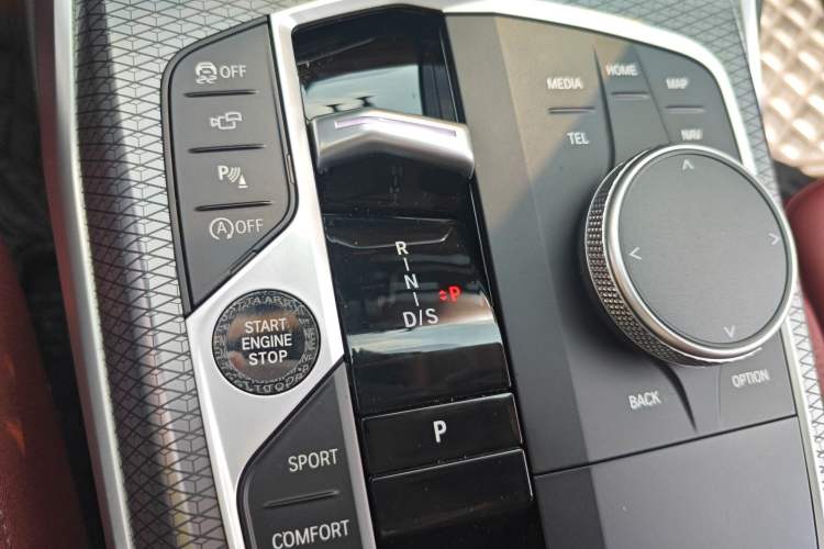 Used BMW 3 Series 2024 325Li M Sport Night Edition Package Gear Lever