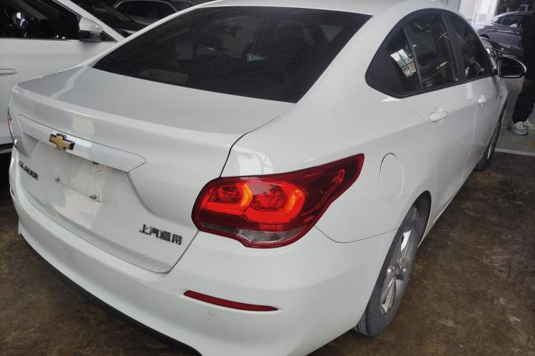 Used Chevrolet Cavalier 2019 320 Automatic Xinyue Edition Rear Right 45 Deg