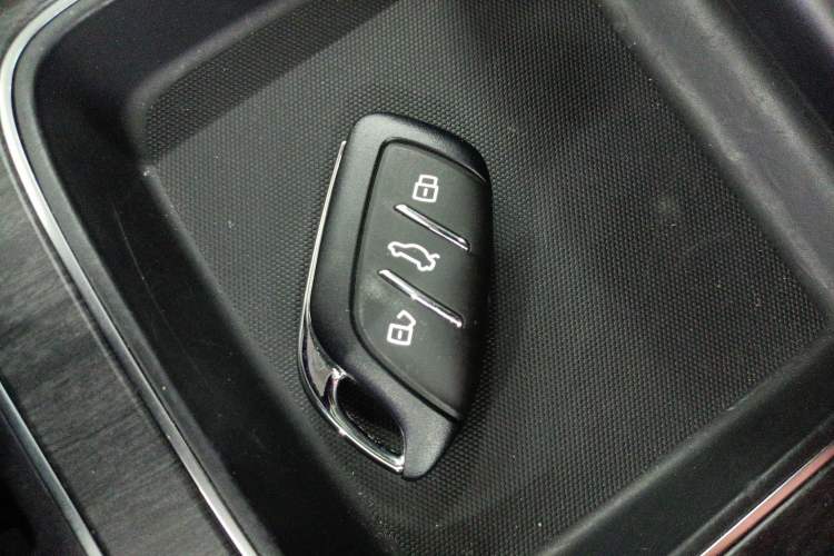 Used Roewe D7 2023 EV 510km Rear-Drive Flagship Edition
