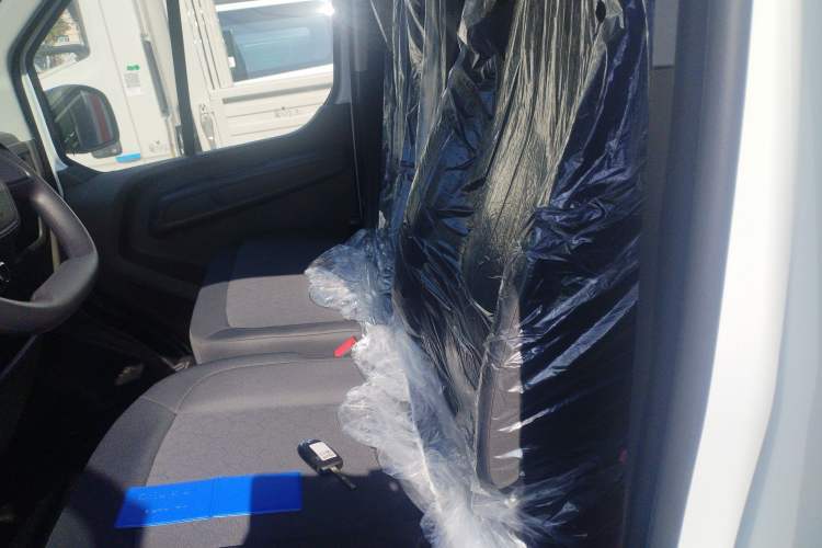 Used JMC E Fushun 2025 Model, Open Window Version, 41.86 kWh, Short Axle, Low-roof
