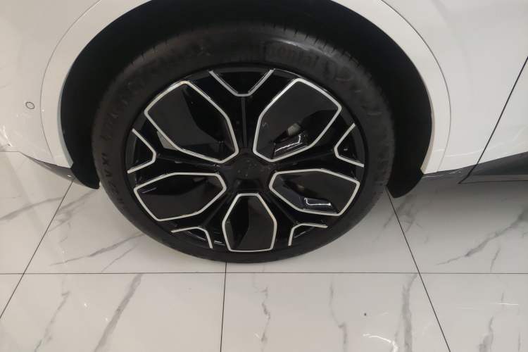 Used Avatr 11 2022 Ultra-Long Range Dual-Motor Luxury Edition 4 Seats