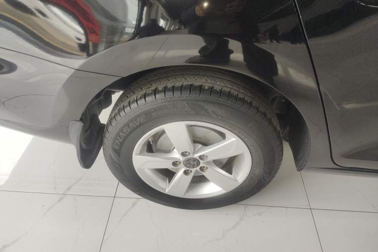 Used Volkswagen Santana 2015 1.6L Manual Fashion Edition