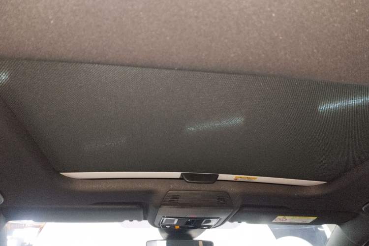 Used Volkswagen Golf 2025 300TSI R-Line Headliner