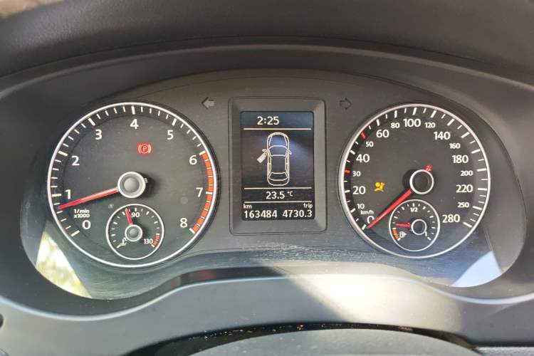 Used Volkswagen Sagitar 2014 Revised Version 1.4TSI Manual Luxury Edition Instrument Cluster