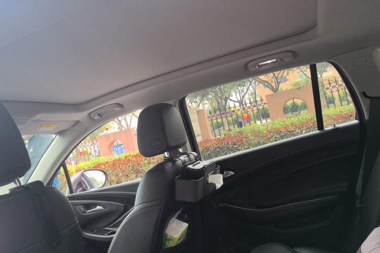 Used Buick Envision 2018 20T Two-Wheel-Drive Leading Model