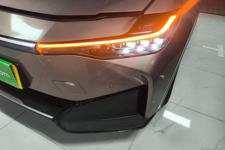 Used Toyota bZ3 2023 616 km Long-Range Premium