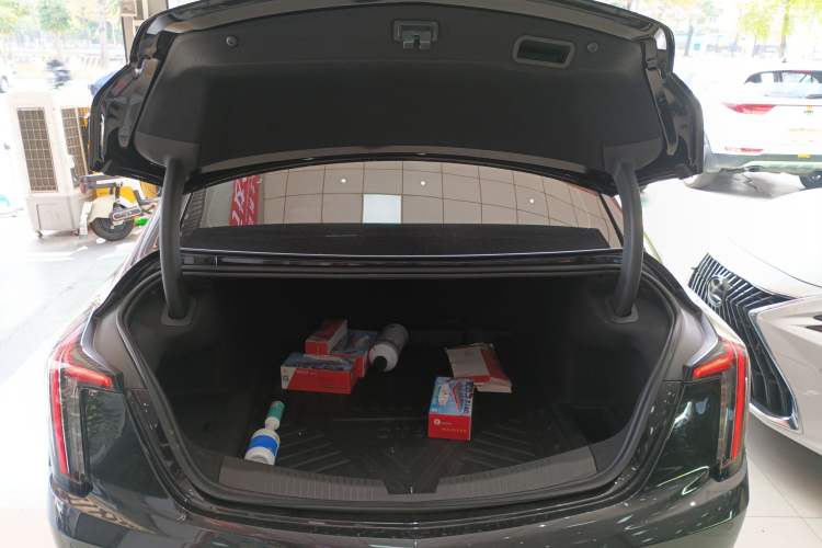 Used Cadillac CT5 2023 28T Prestige Model
