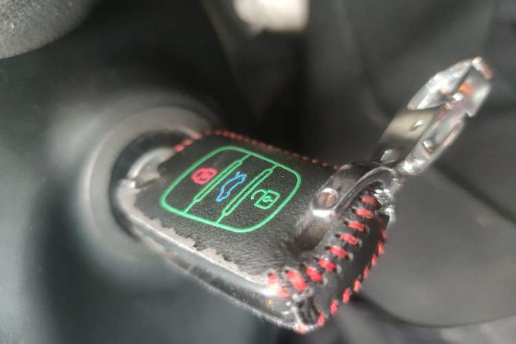 Used Kia K2 2015 Sedan 1.4L MT GLS
