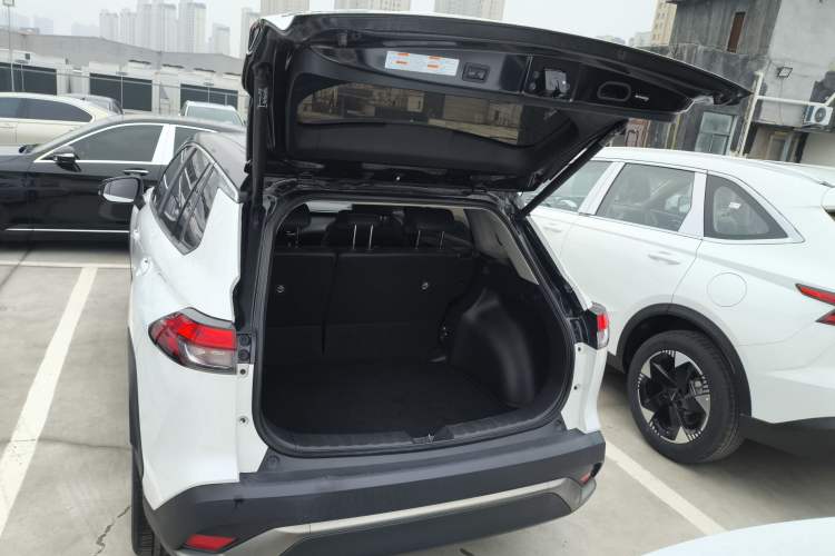 Used Toyota FRONTLANDER 2022 2.0L CVT Luxury PLUS Edition
