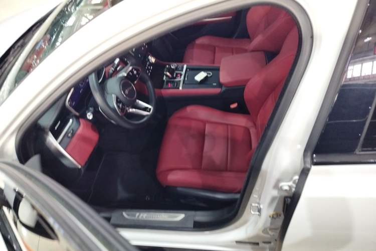 Used Jaguar XFL 2021 XFL 2.0T P250 All-Wheel-Drive Shimmering Black Sport Edition
