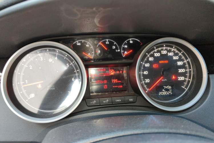 Used Peugeot 508 2013 2.0L 2nd Anniversary Edition Automatic Smart Enjoyment Version Instrument Cluster