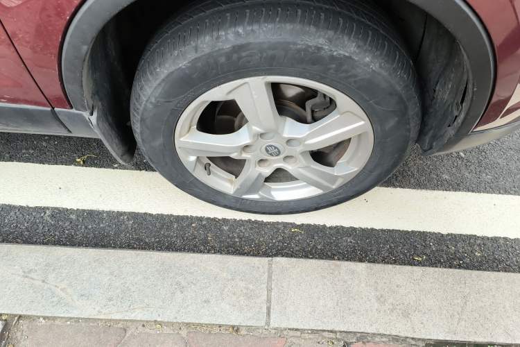 Used Bestune X80 2013 2.0L automatic comfort version
