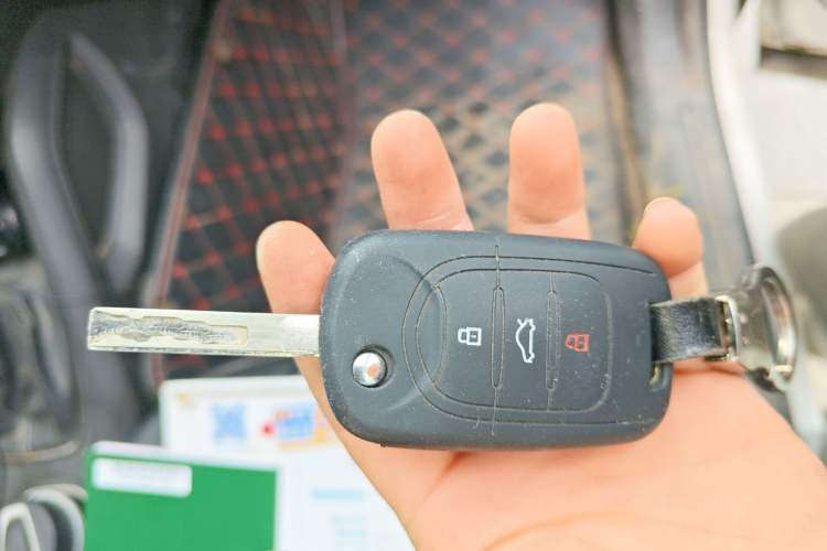 Used Wuling Hongguang S3 2019 Automatic Clutch Version 1.5L Manual Comfort Model China V Standard Vehicle Key