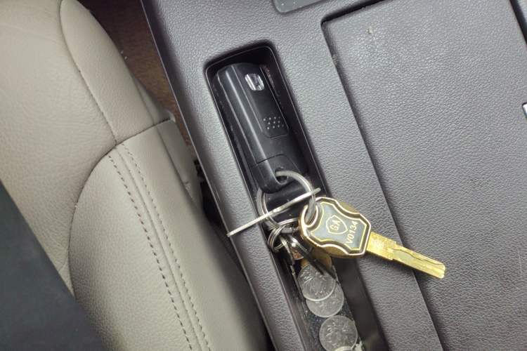 Used Honda CR-V 2012 2.4L four-wheel drive luxury version