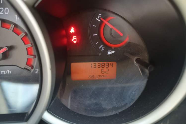 Used Nissan Sylphy 2009 1.6XE Manual Comfort Edition Odometer Close Up