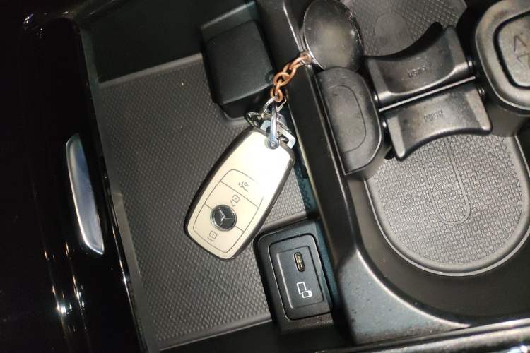 Used Mercedes-Benz A-Class 2022 Revised Version A 200 L Sport Sedan Fashionable Style