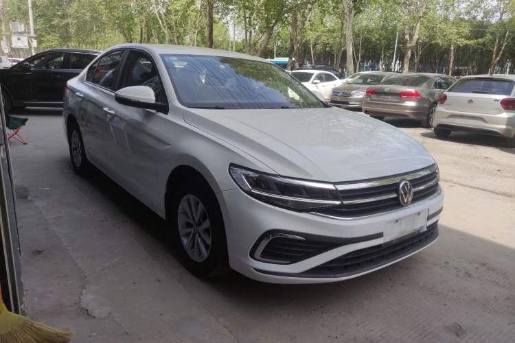 Used Volkswagen Bora 2024 200TSI DSG Comfort Edition Front Right 45 Deg