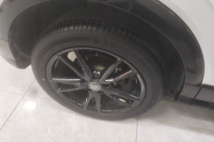 Used Audi Q2L 2021 35 TFSI Progressive Dynamic Edition
