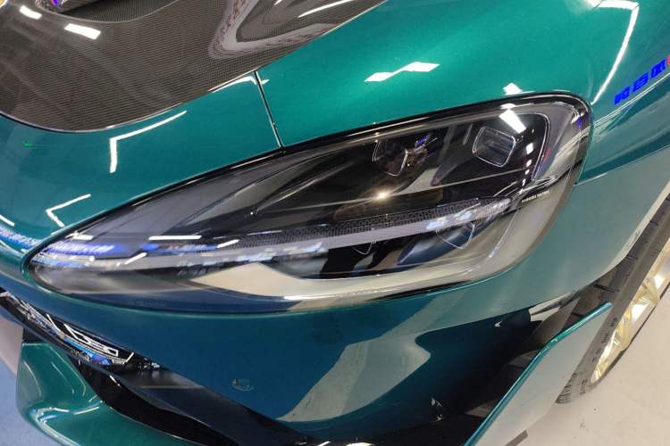 Used Xiaomi Auto SU7 Ultra 2025 Ultra Model Left Front Headlight