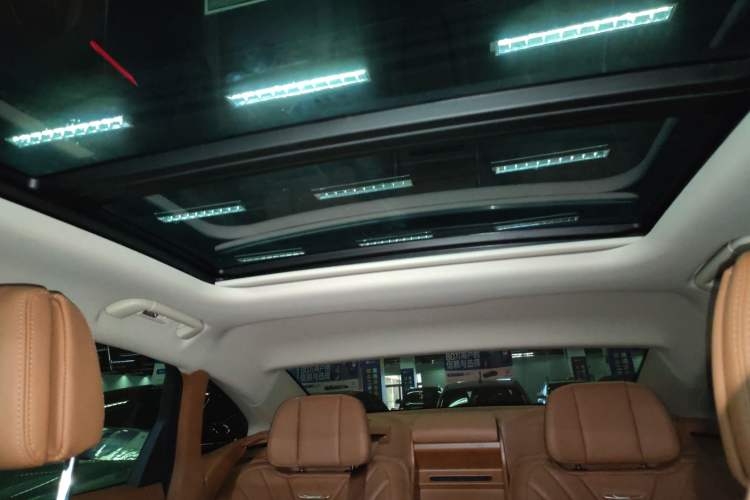 Used Hongqi H9 2024 2.0T Qixiang Private Style Edition
