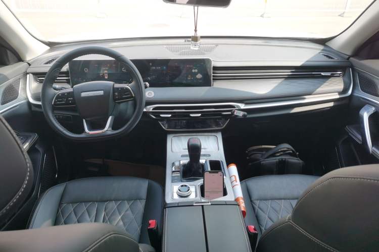 Used JETOUR X70 PLUS 2023 1.5T Manual Warrior PRO 5-Seater Center Console