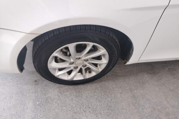 Used Geely Auto Emgrand 2021 UP 1.5L CVT Advanced Edition Exterior 4